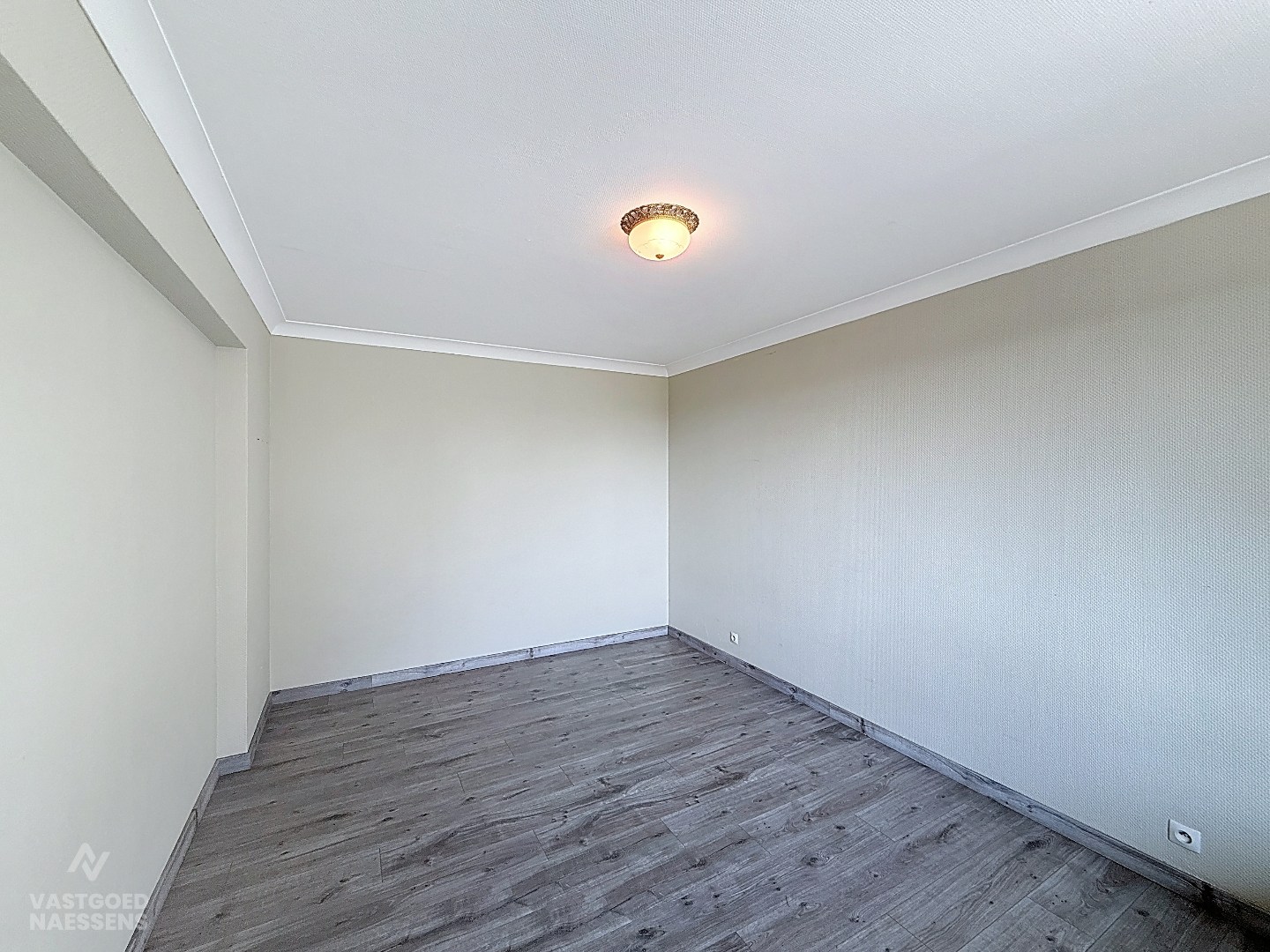 STUDIO MET SLAAPHOEK EN GROOT TERRAS 