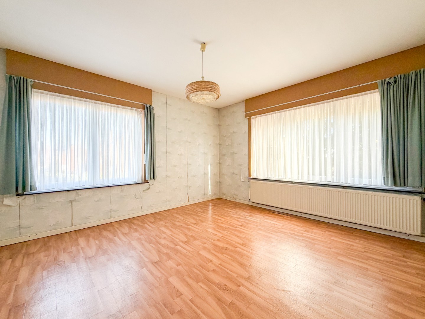 Vrijstaande woning op mooi hoekperceel (950 m²), Aartrijke. 