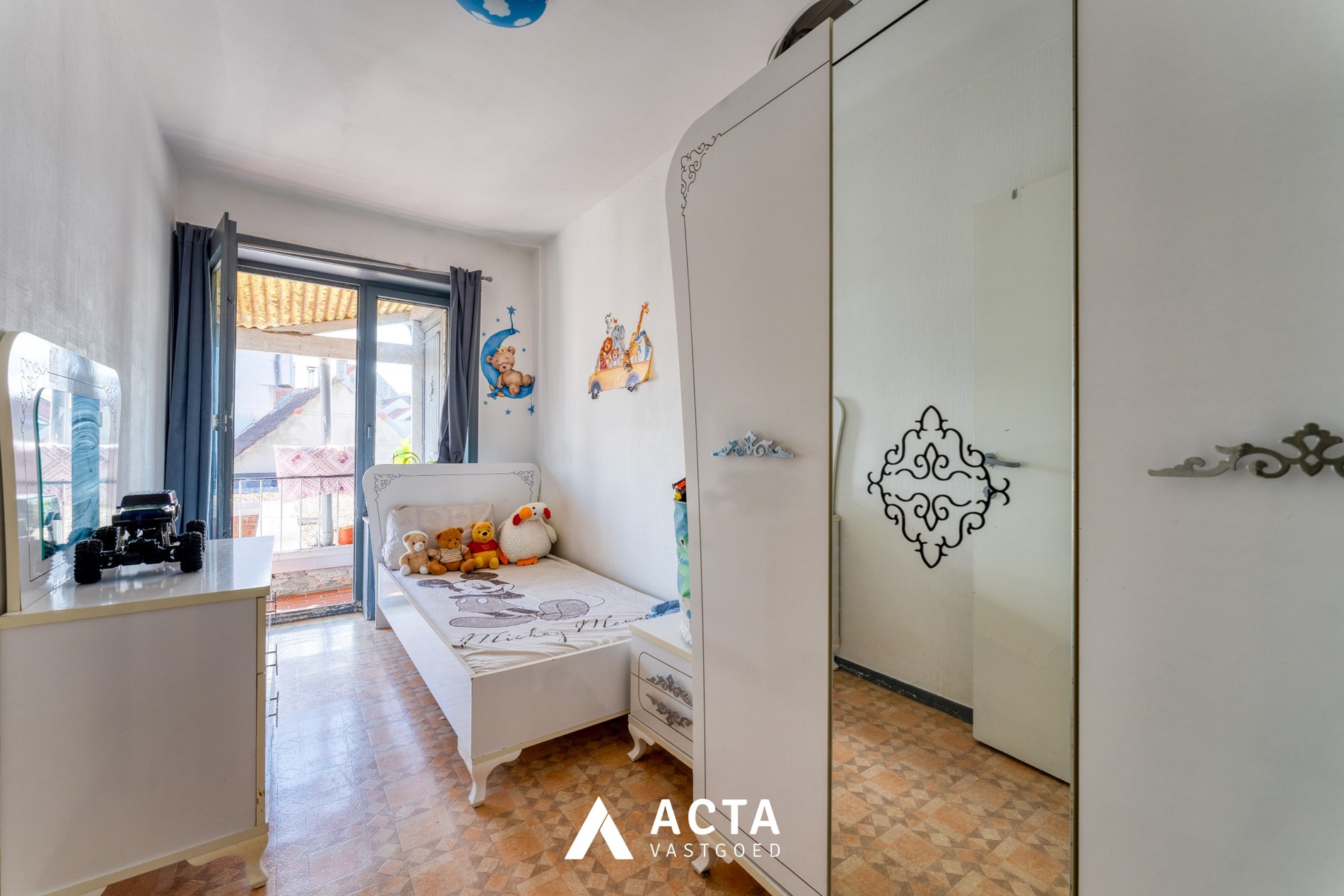 Gerenoveerde opbrengsteigendom met zes appartementen in centrum Oostende 