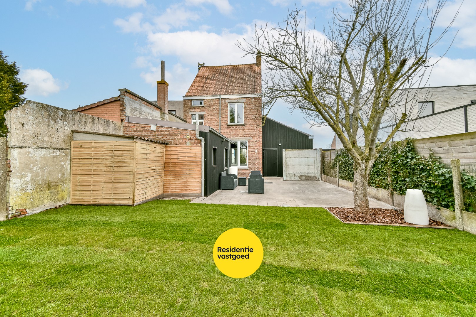 Instapklare woning met 3 ruime slaapkamers en zonnige achtertuin nabij centrum Gistel 