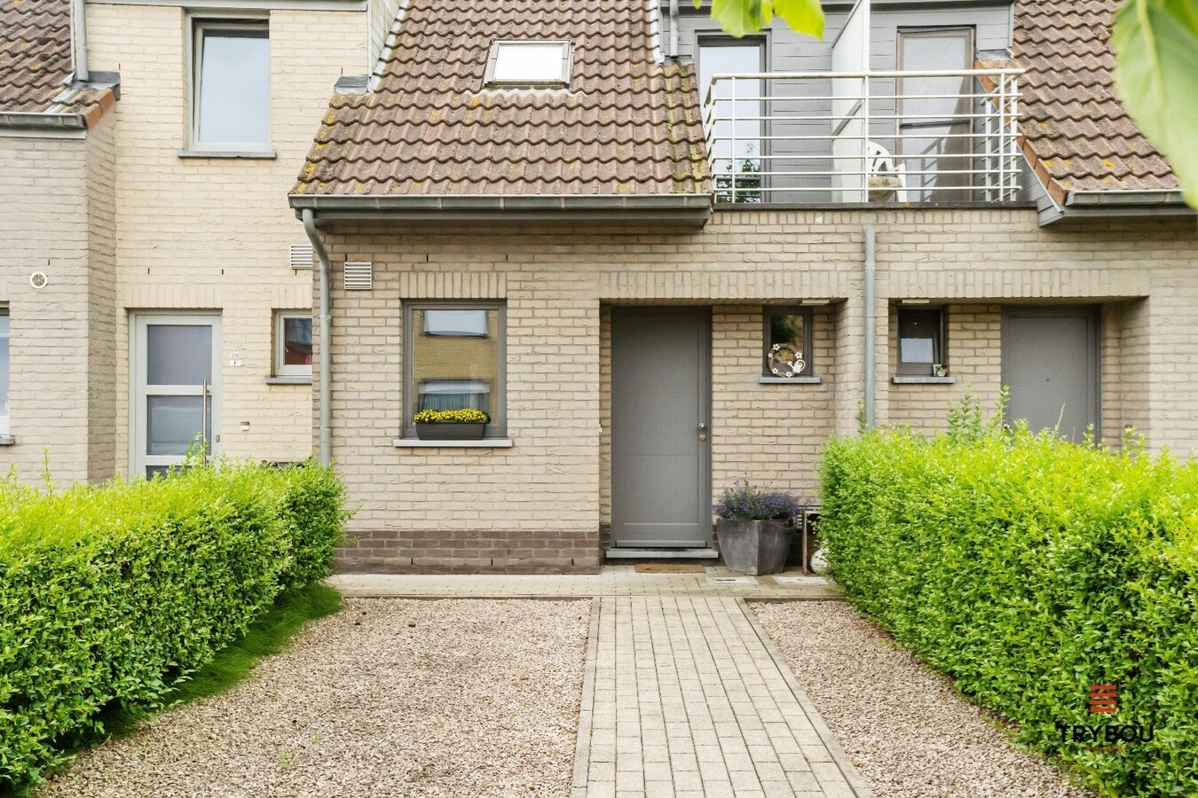 Tot in de puntjes afgewerkte woning met 3 slaapkamers te Woumen 