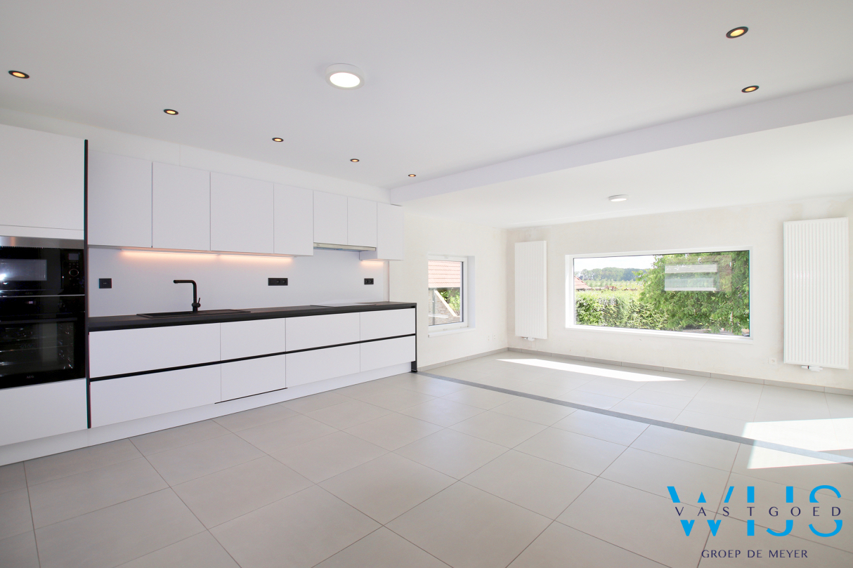Totaal gerenoveerd woonhuis te Assenede 