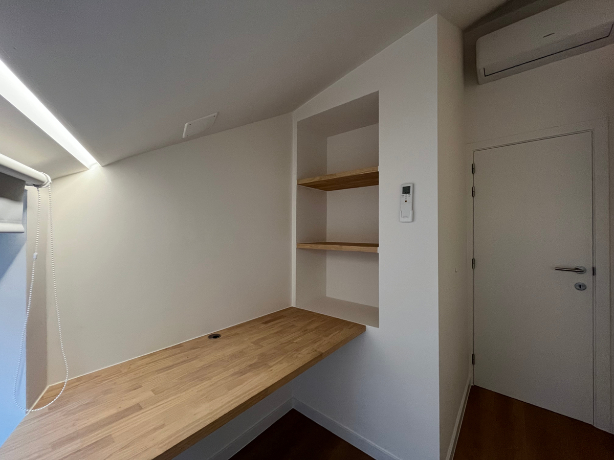 Stijlvol woonhuis-appartement. 