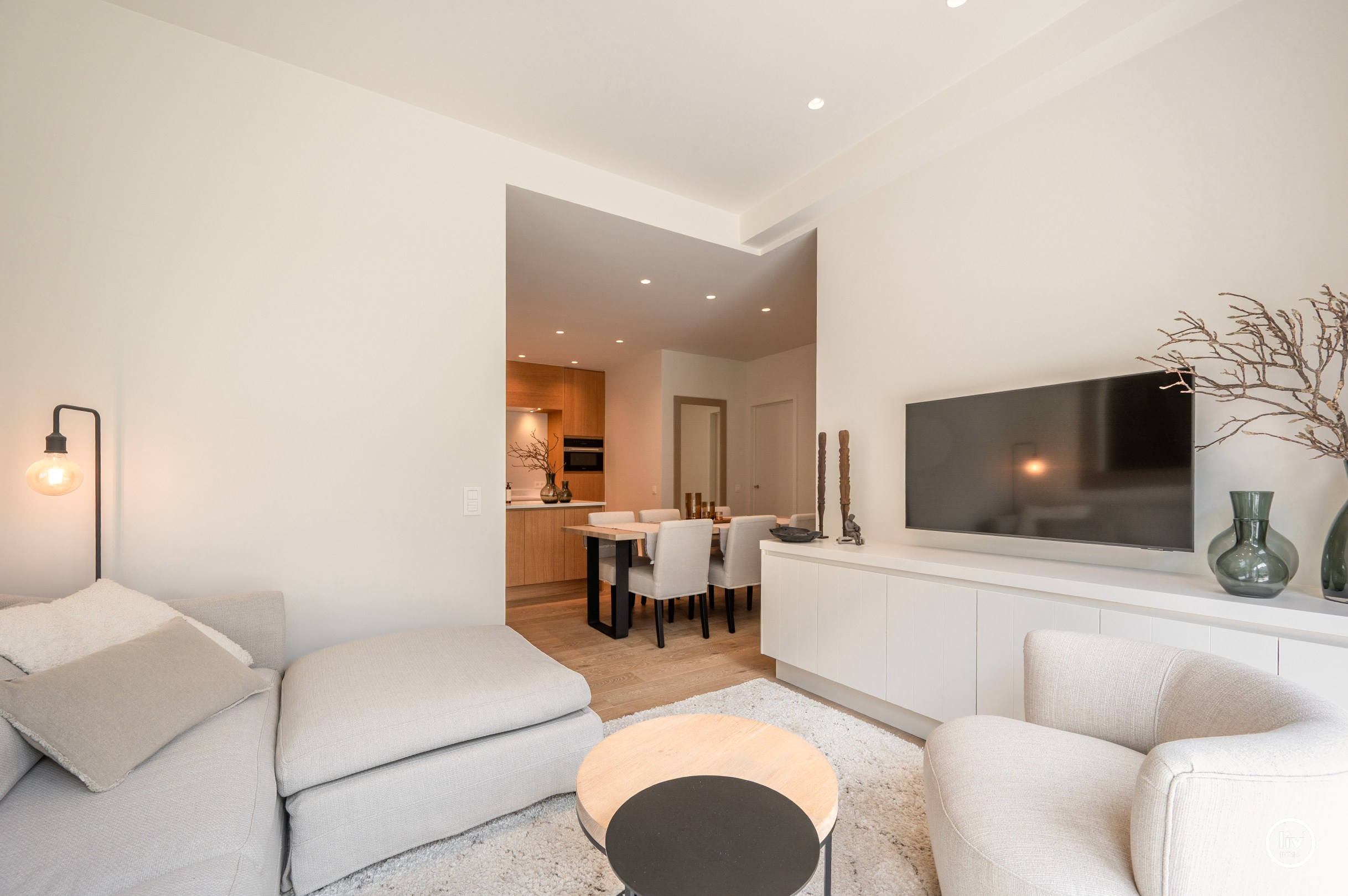 Gezellig gelijkvloersappartement met tof terras gelegen op de Leopoldlaan te Knokke. 