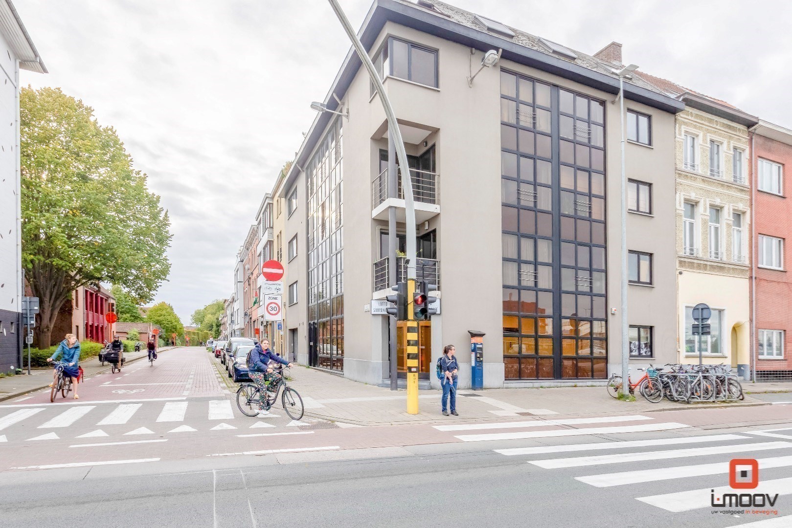 Zeer ruim appartement op een topligging! 