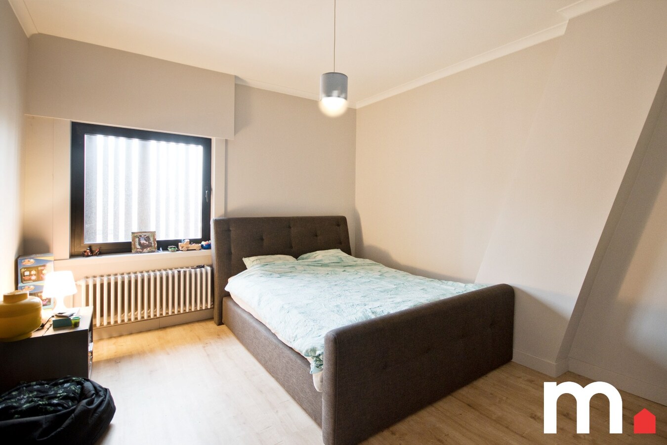 Instapklare woning met Loods van 170m² met uitweg te Zwevegem met 324 m² bewoonbare oppervlakte ! 