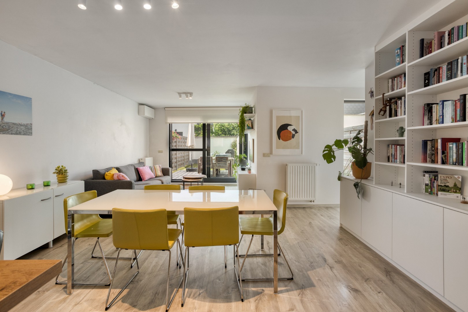 Instapklare woning met 4 slaapkamers, aangename leefruimte met staanplaats - EPC 89Kw/m² 