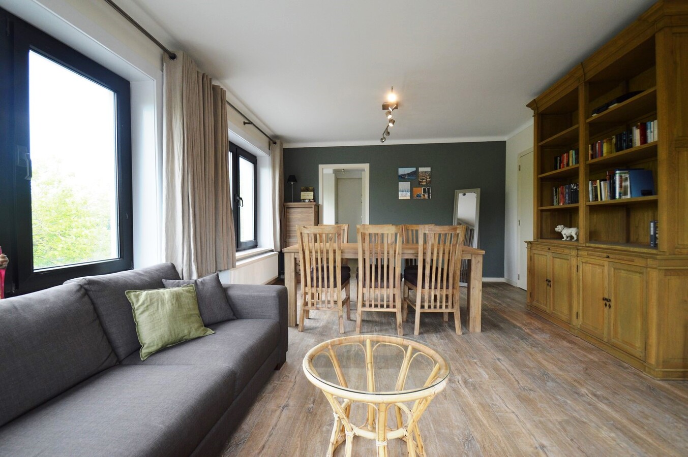 Comfortabel, gerenoveerd appartement op de markt - Heist 