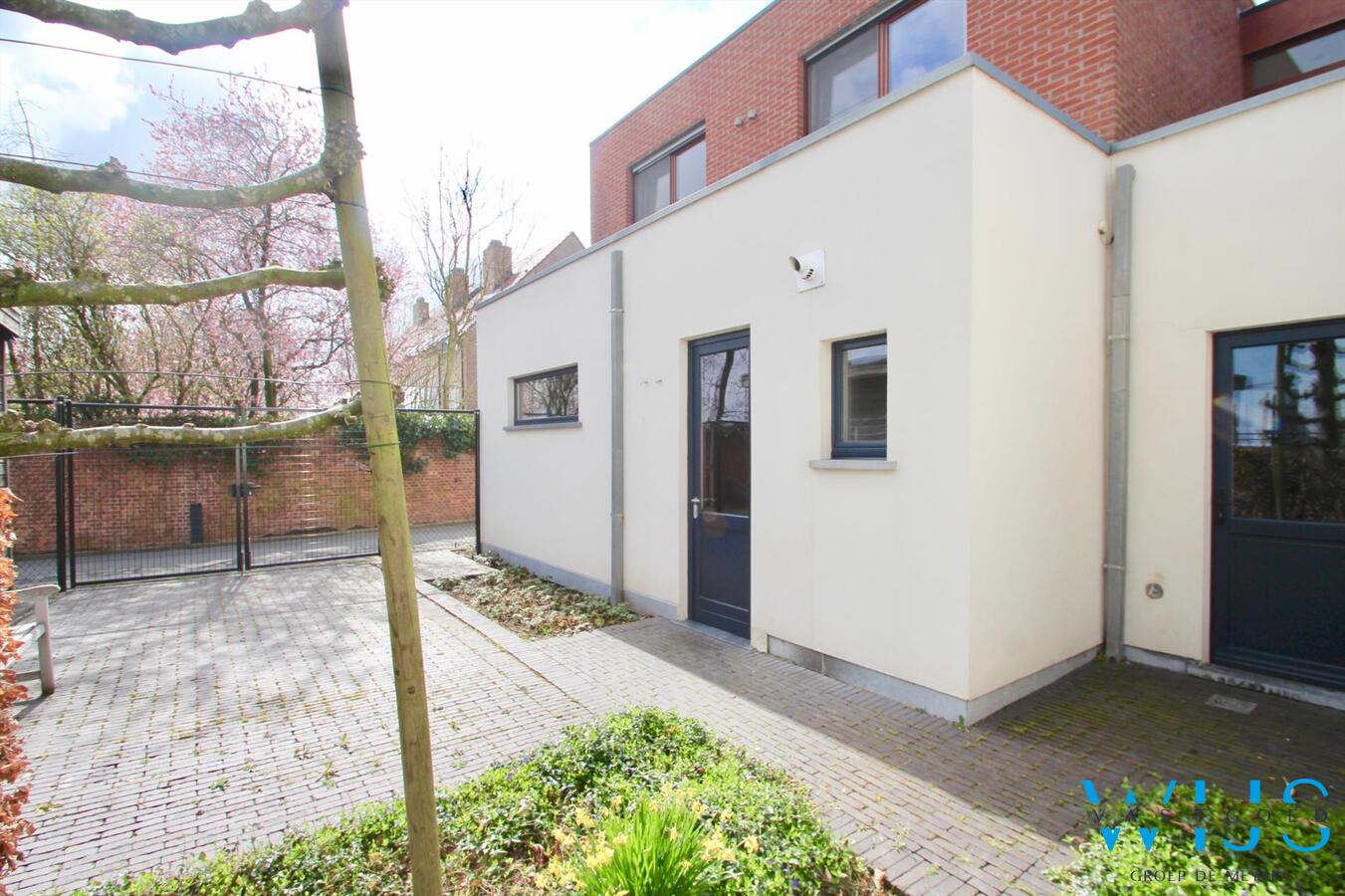 Schitterend karaktervol woonhuis met 5 slaapkamers in Assenede ! 