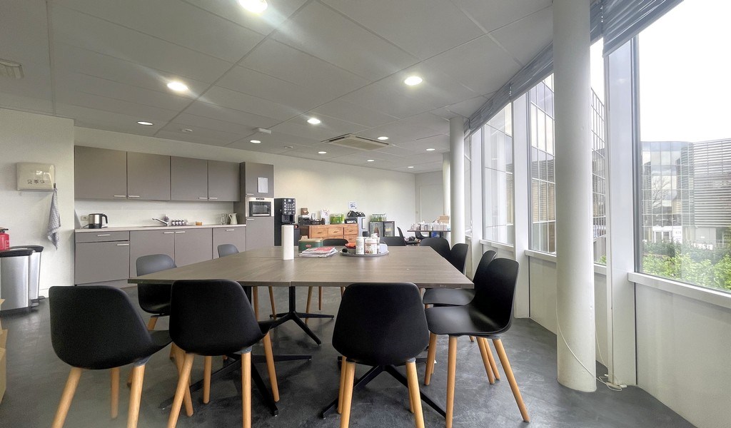 Kantoren te huur in West Port aan E34 in Zwijndrecht