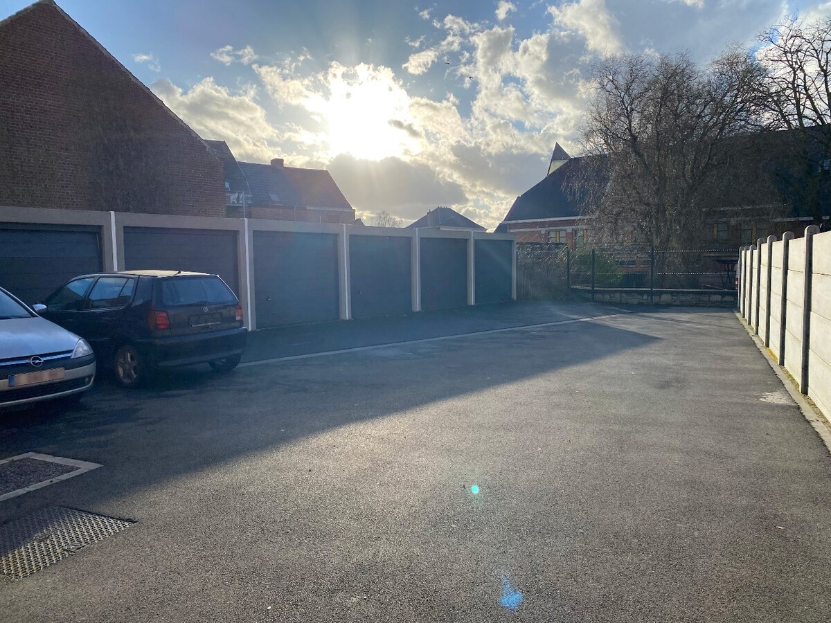 Construction moderne en plein coeur du village de Pecq ! 