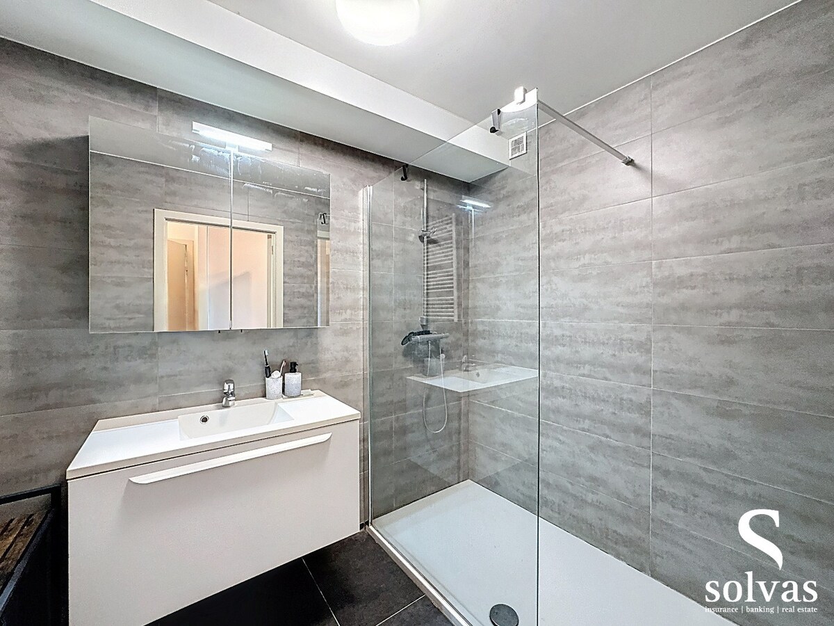 Energiezuinig 1-slaapkamer appartement met garage 