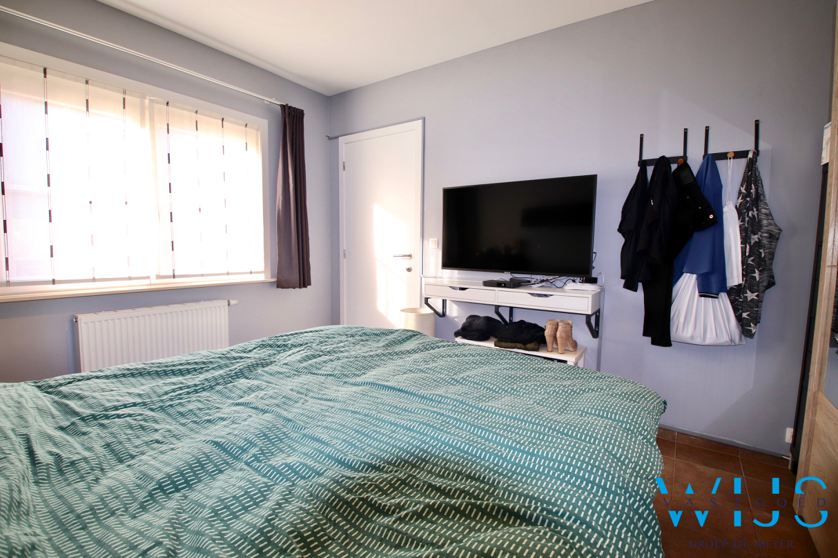 Instapklaar woonhuis met 4 slaapkamers &amp; tuin te Ertvelde ! 