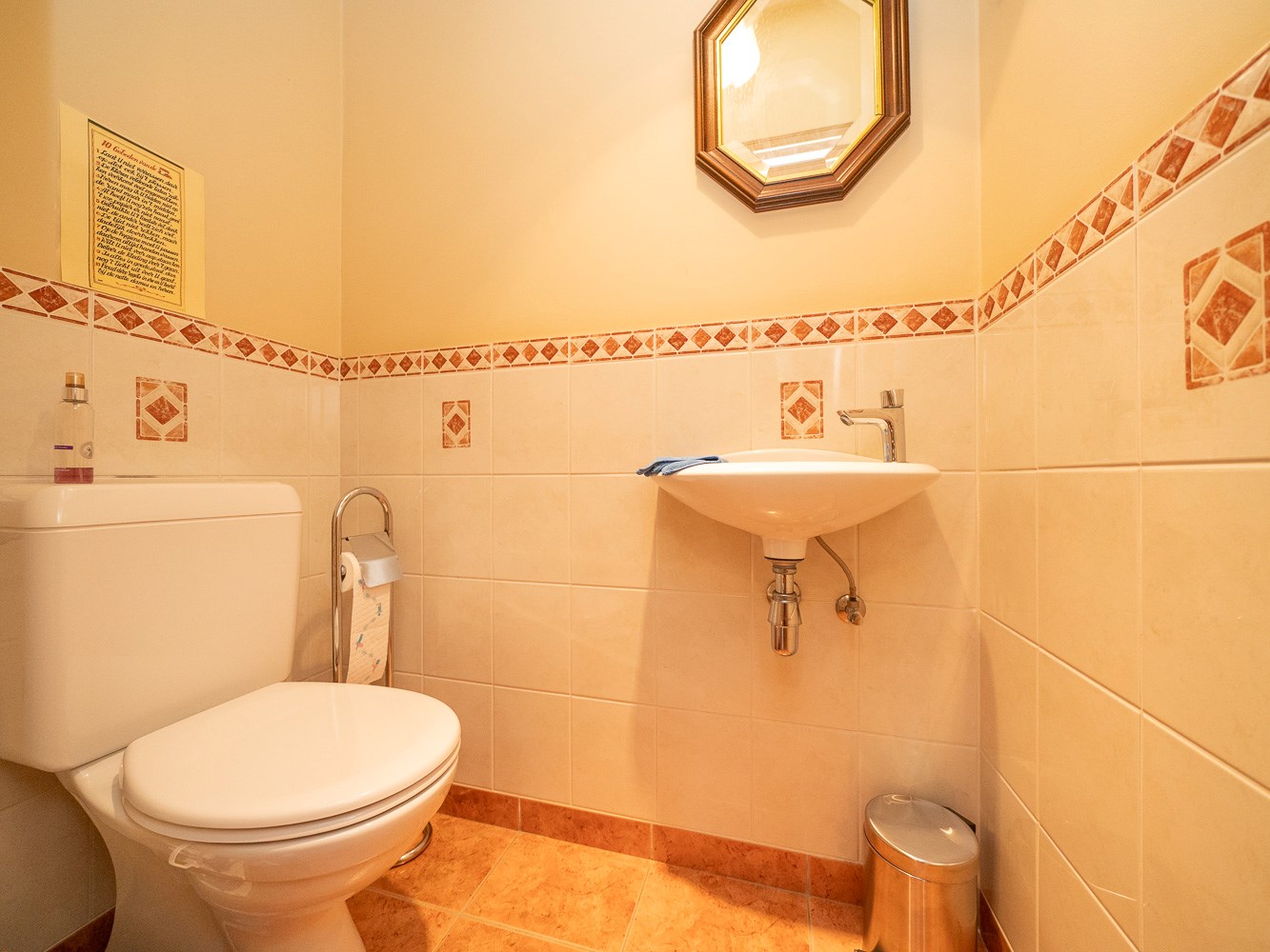 Instapklare, vrijstaande villa met 4 kamers op toplocatie 