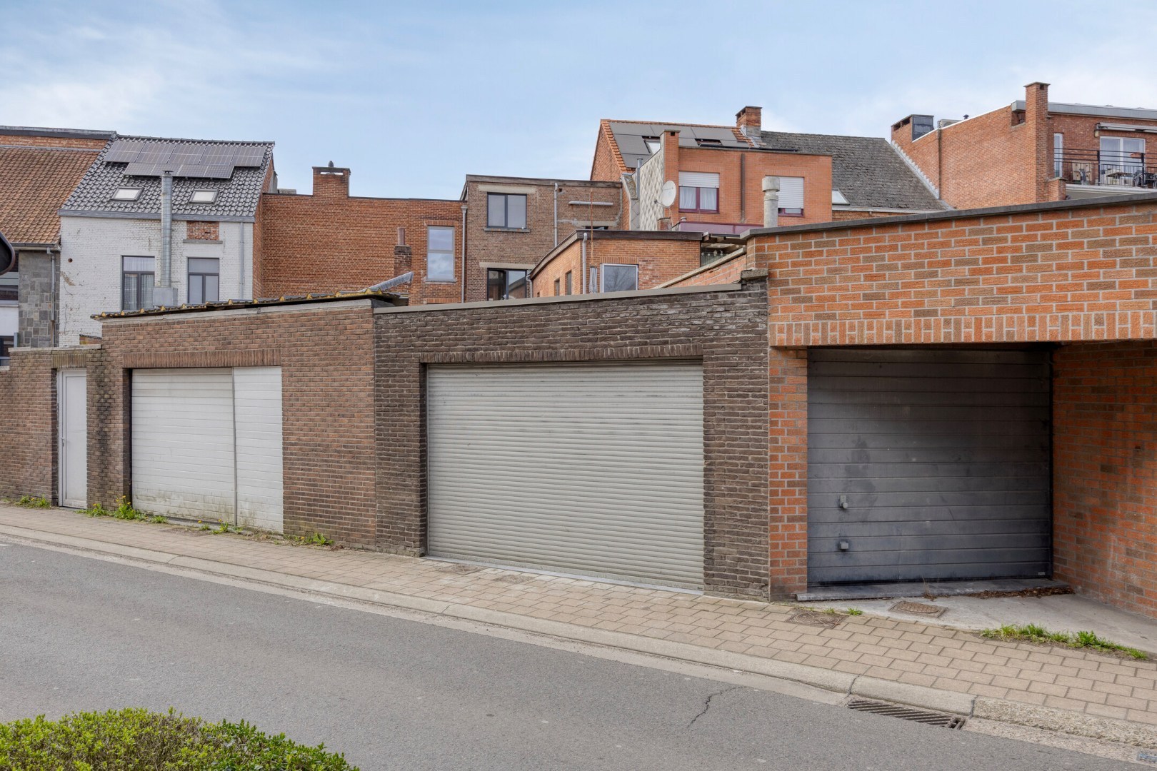 Parel met garage en stadstuin te huur in het centrum van Geel 