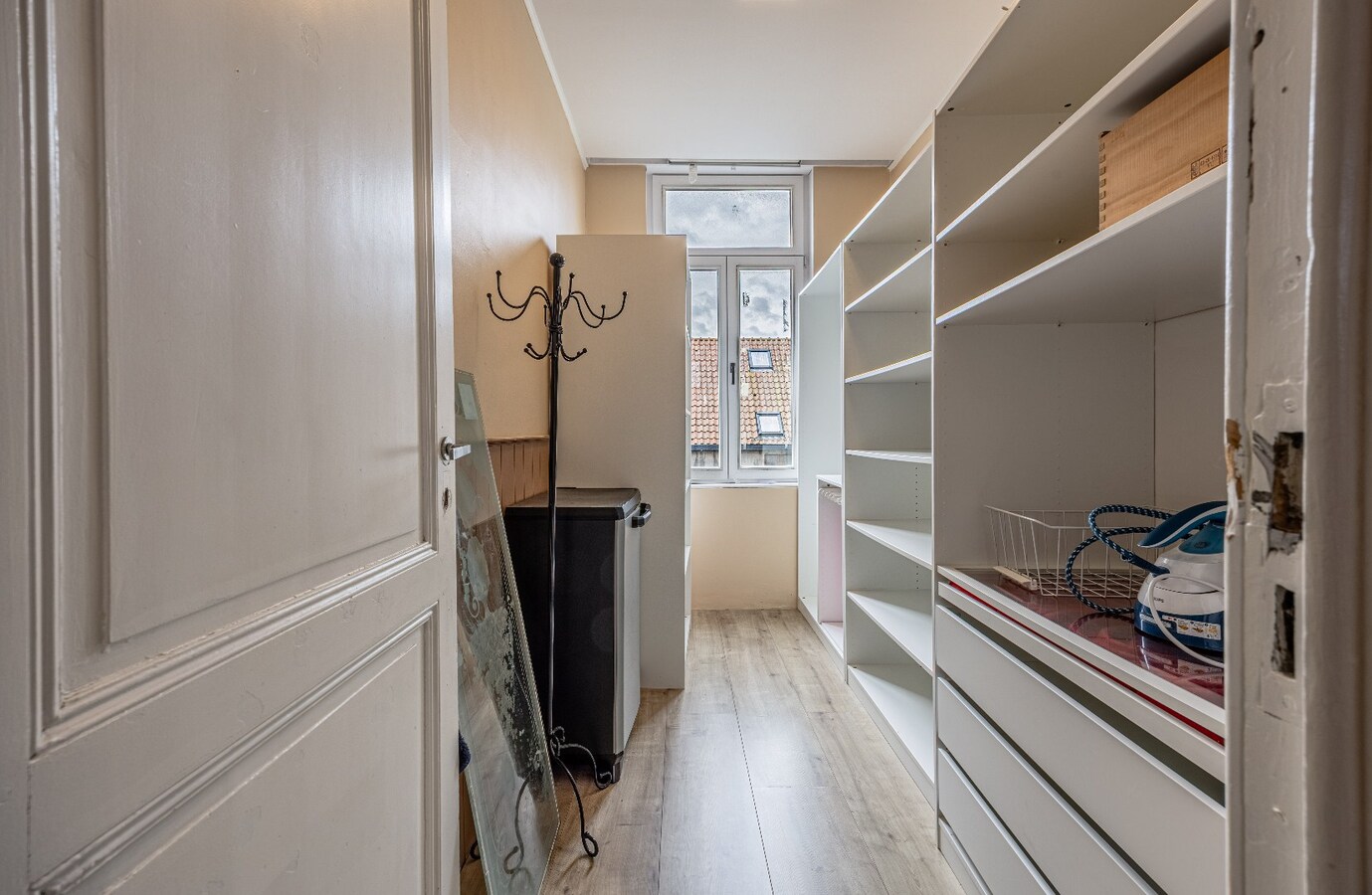 Uniek handelspand met woonst in het charmante Lissewege – tal van mogelijkheden! 