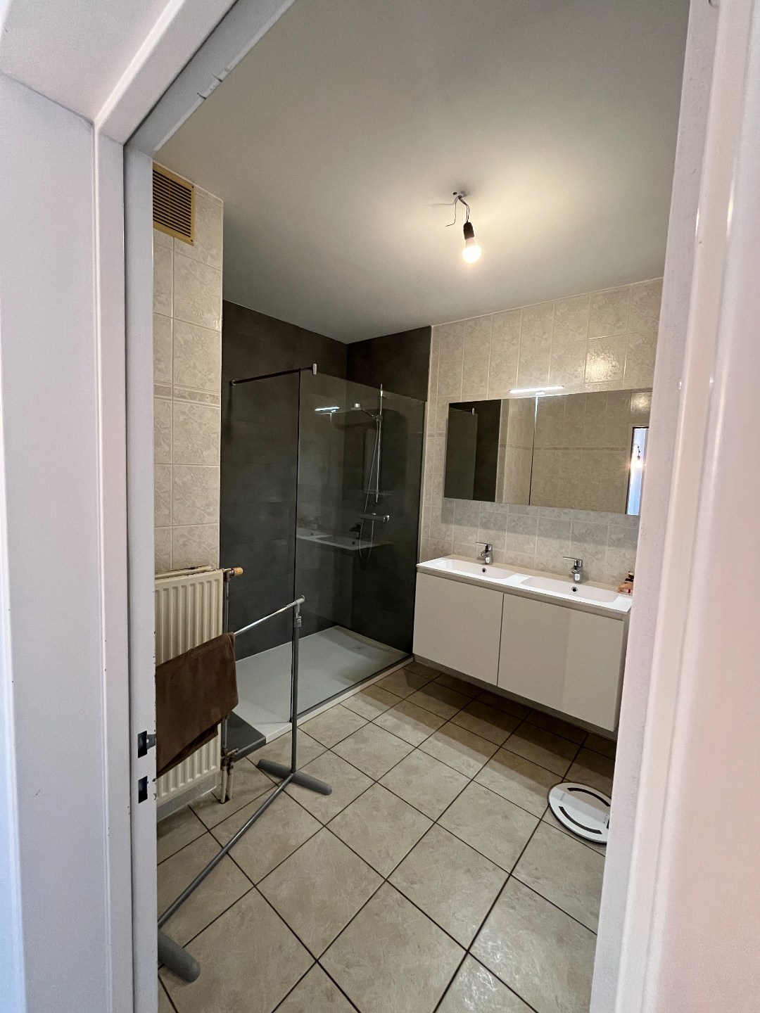 Gezellig, goed gelegen appartement met 2 slaapkamers vlakbij het centrum van Geel! 