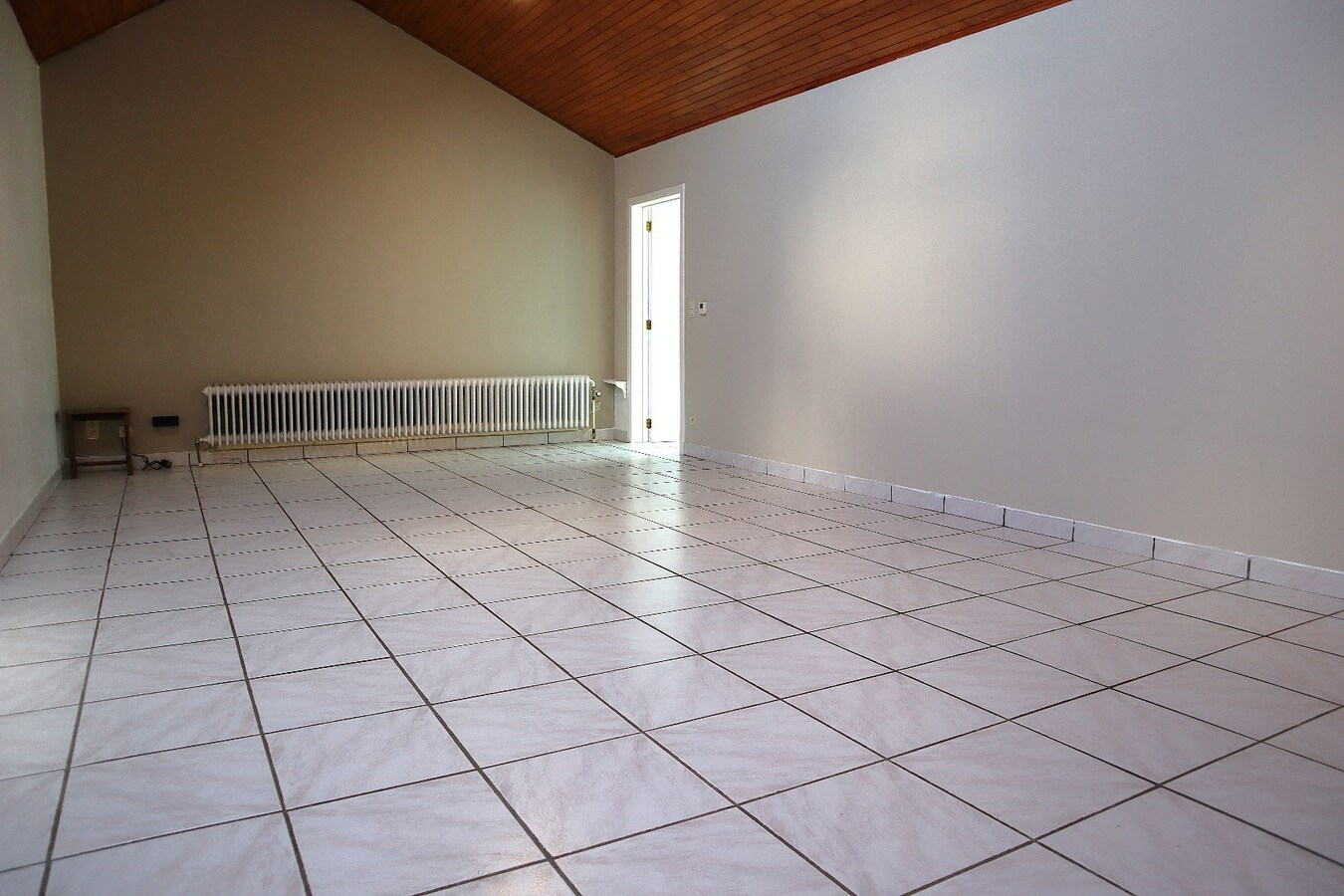 Ruim appartement met terras en garage in Bierbeek 