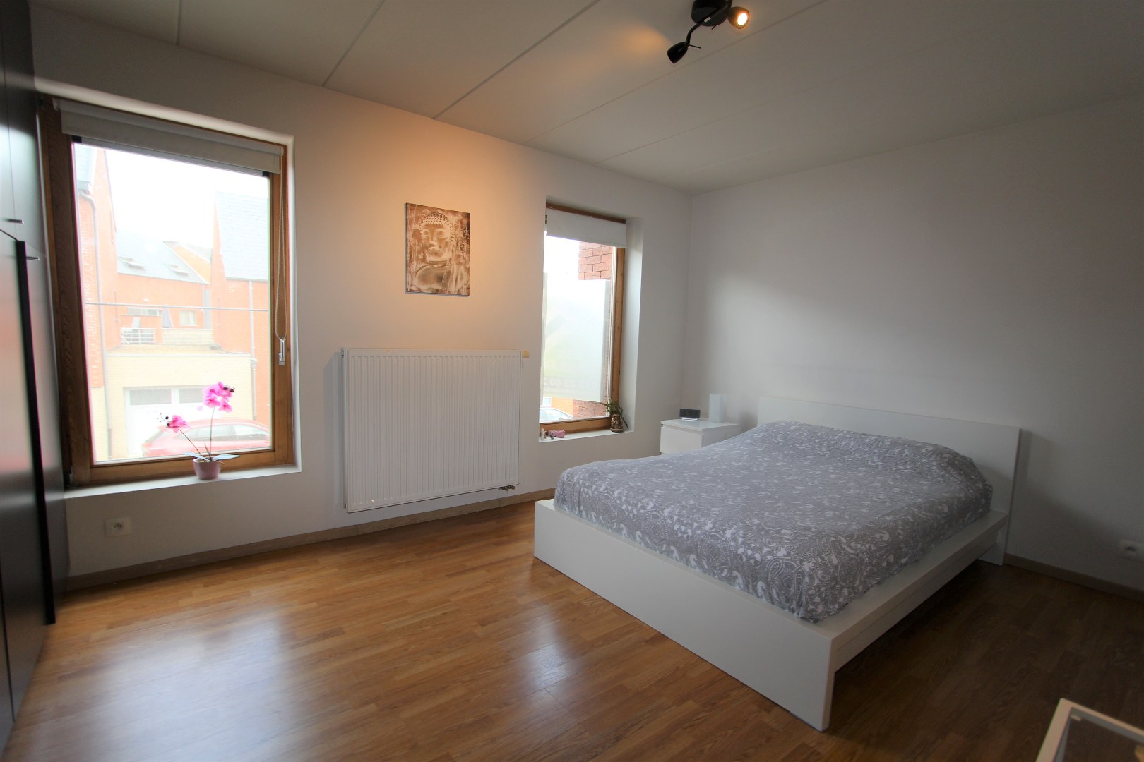 MODERN APPARTEMENT MET MOOI EN RUSTIG TERRAS 