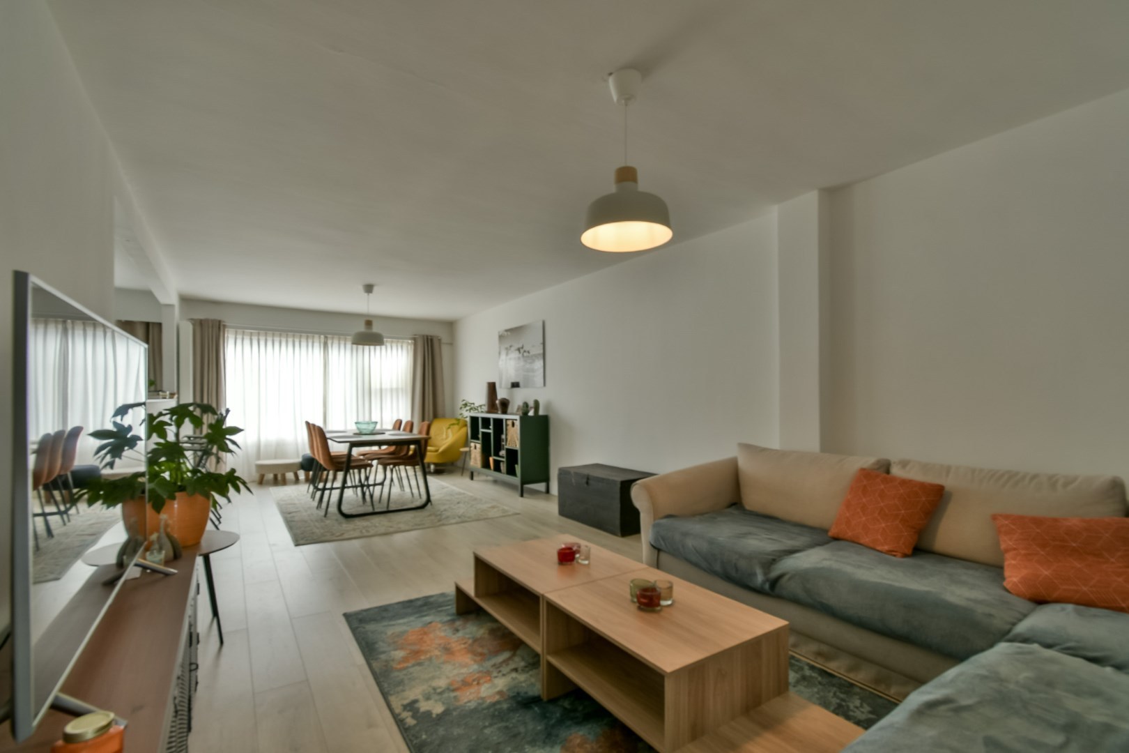 Instapklaar en lichtrijk appartement in centrum Torhout! 