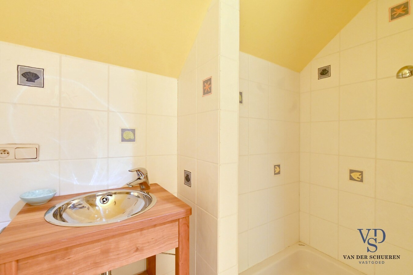 Exclusief en tijdloos wonen met exceptionele zichten. 