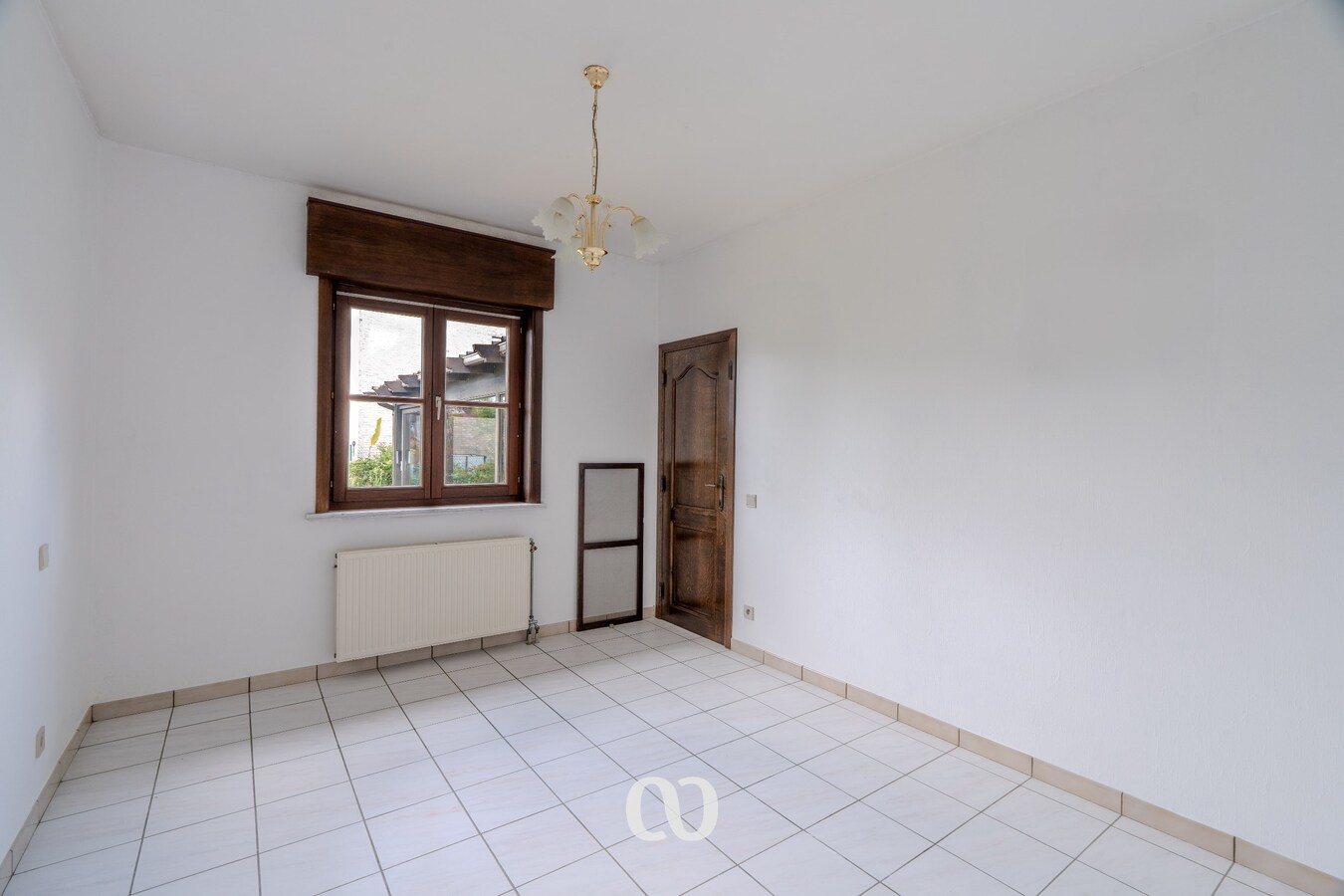 Open bebouwing met mogelijkheid tot 5 slaapkamers 