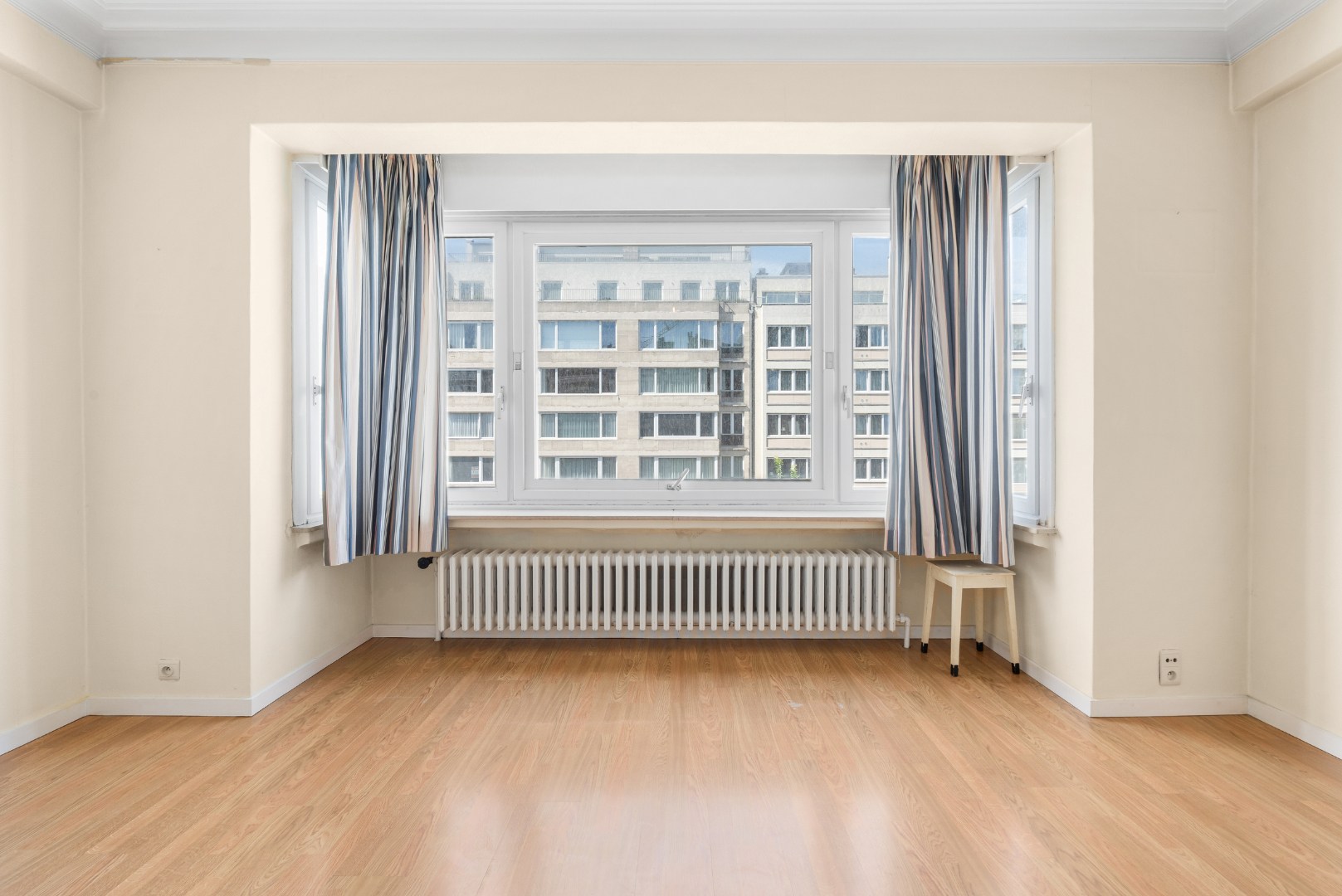 APPARTEMENT MET 1 SLAAPKAMER OP TOPLIGGING 