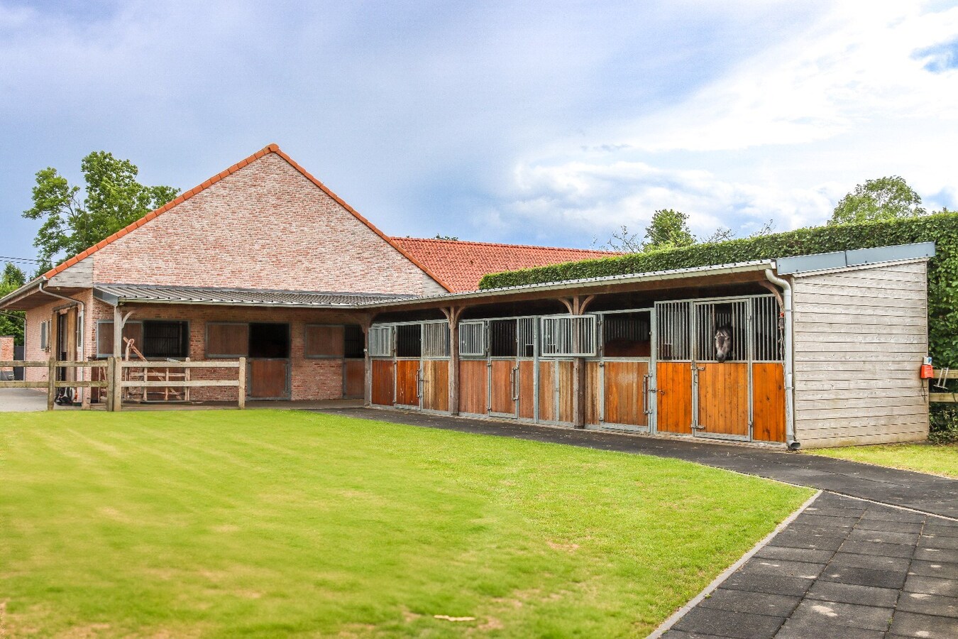 Villa exclusive avec des installations équestres sur environ 1,3 ha à Sint-Katelijne-Waver 