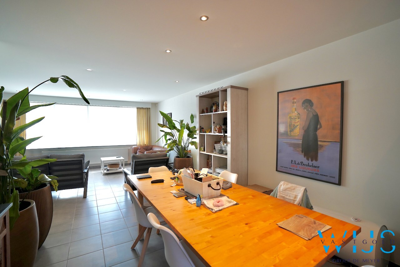 Gelijkvloers tweeslaapkamer appartement in hartje Ertvelde! 