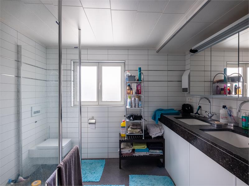 Landelijk gelegen vrijstaande woning op groot stuk grond! 