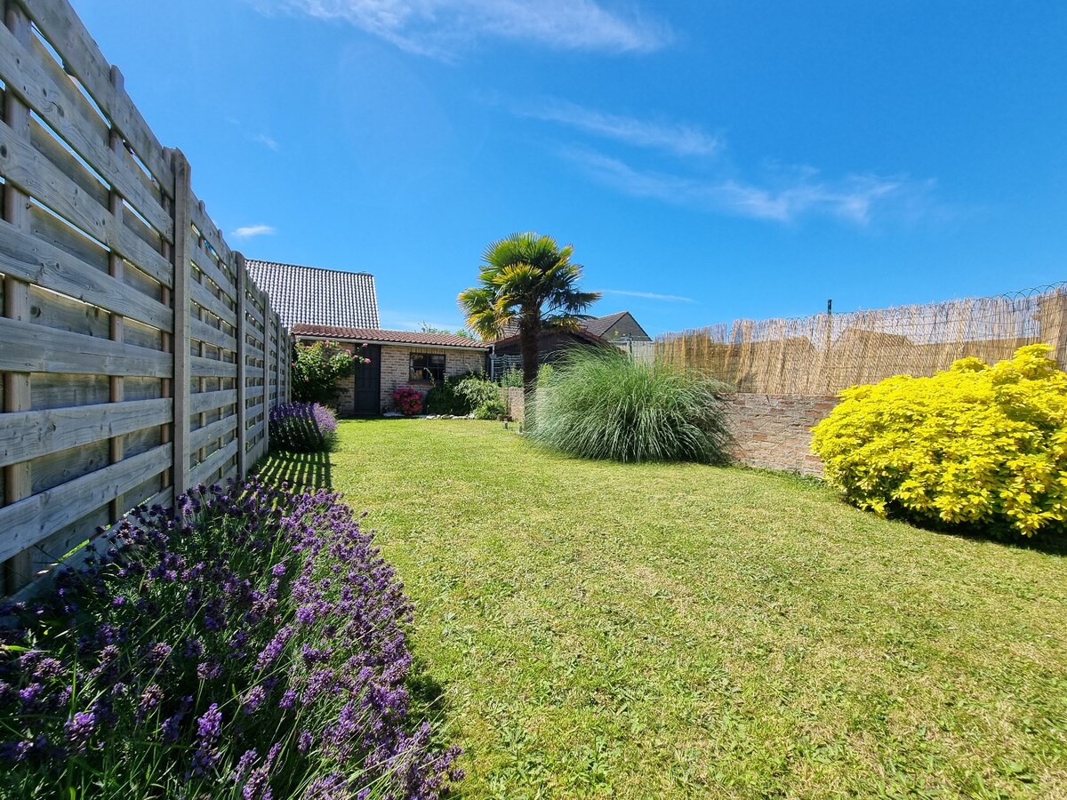 Toffe, ruime en lichtrijke gezinswoning met knappe zuidgerichte tuin - Heist 