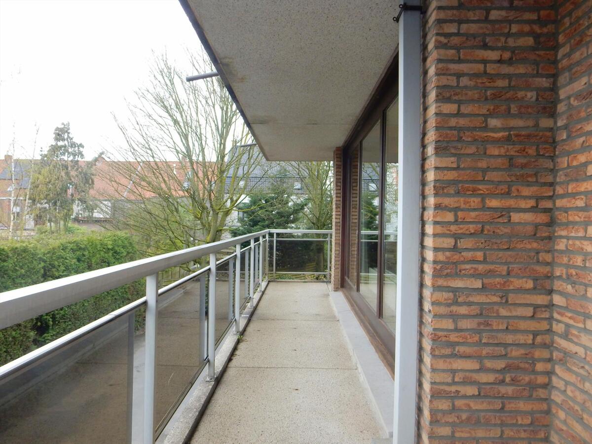 Lichtrijk tweeslaapkamerappartement te Kuurne 