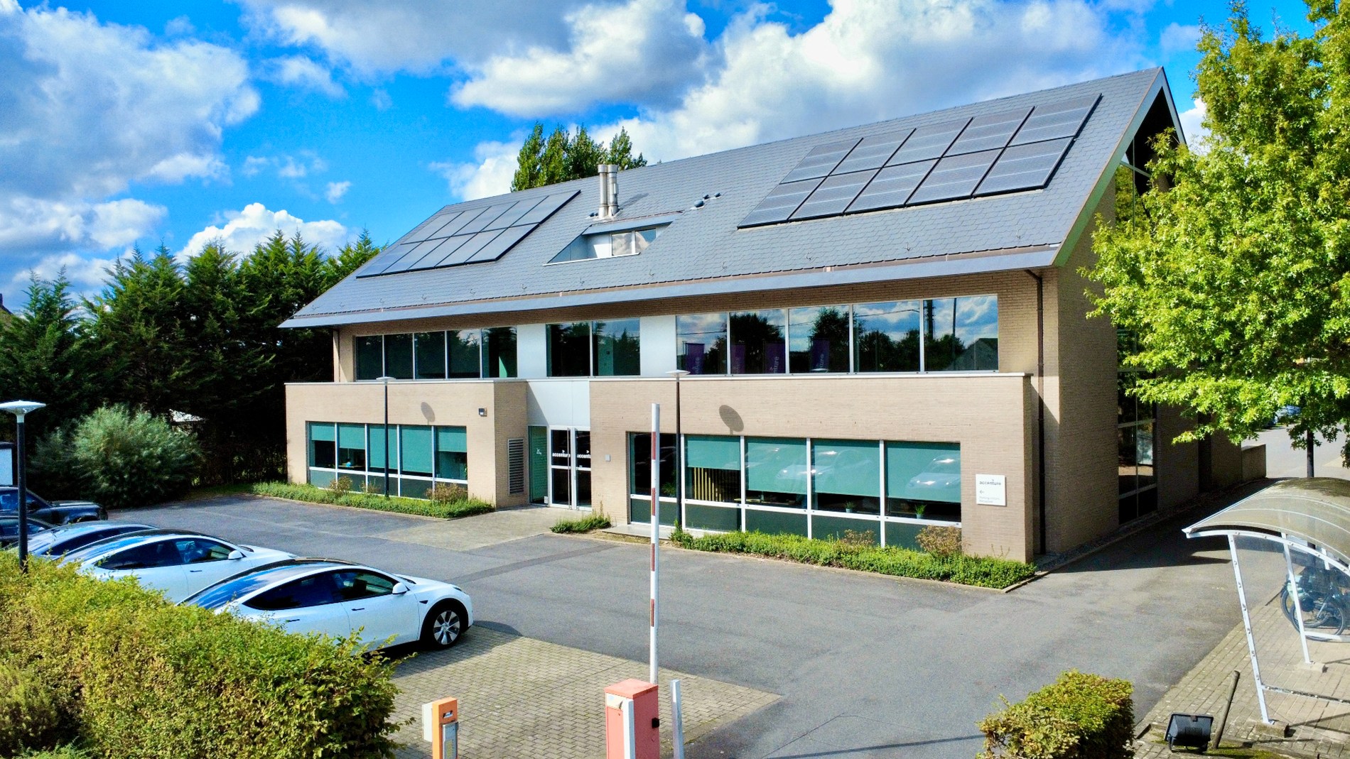 Gerenoveerde kantoren te huur aan N70 in Lochristi