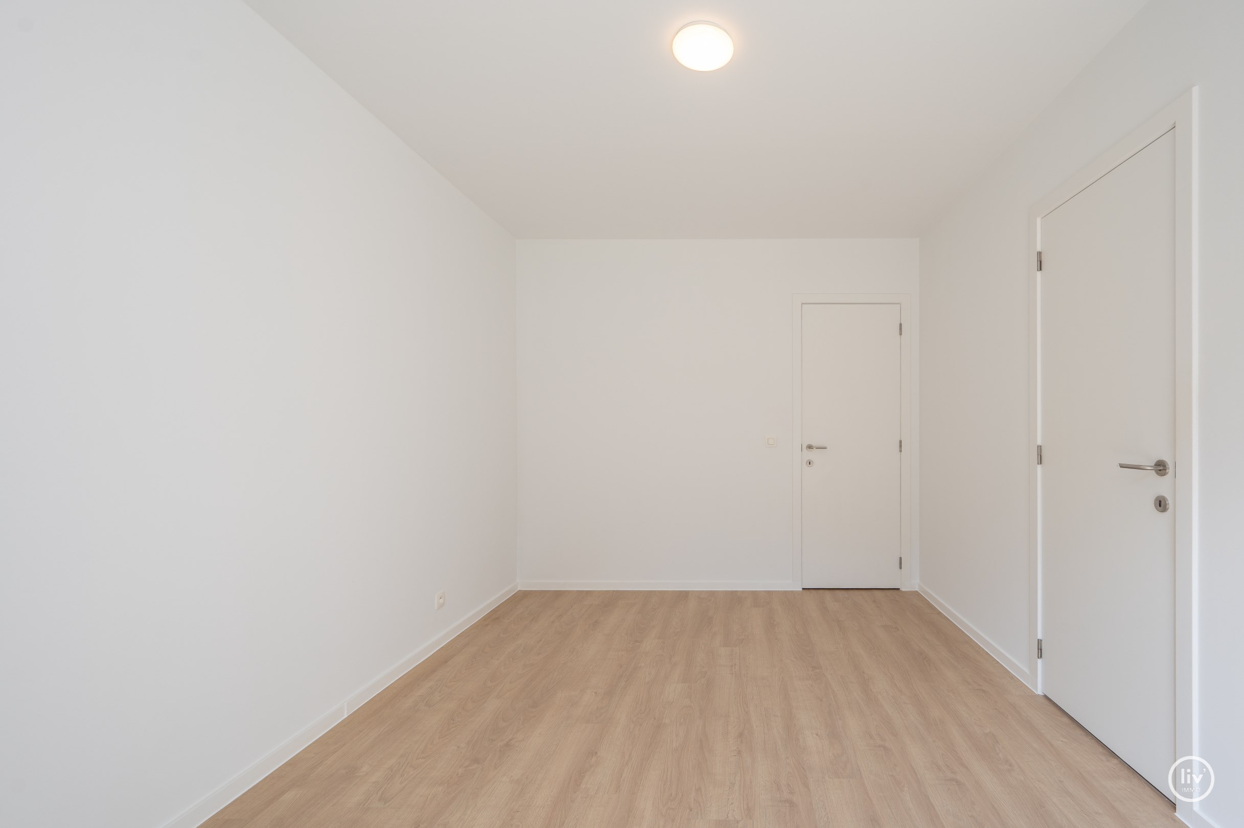 Appartement au rez-de-chaussée avec 1 chambre et terrasse, à proximité du centre commercial de Knokke. 