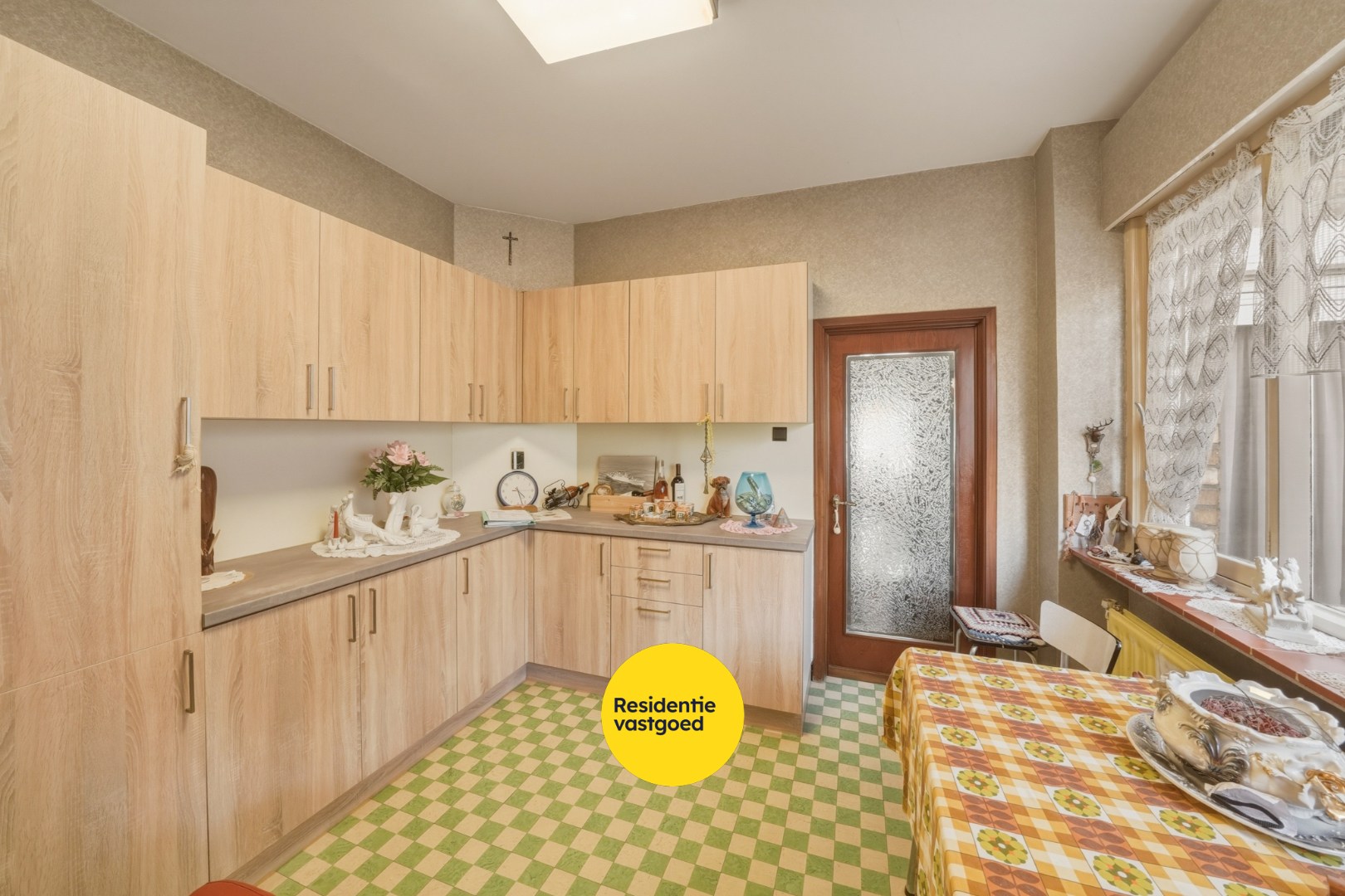 Ruime woning met garage en veel mogelijkheden te Mariakerke (Oostende) 