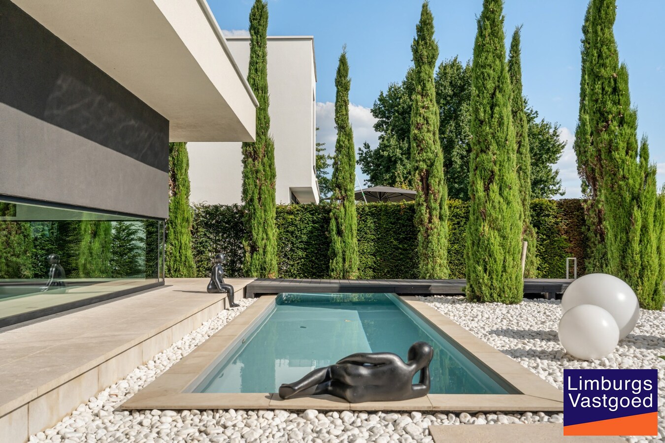 Unieke designvilla met zwembad en panoramisch uitzicht op het Albertkanaal 