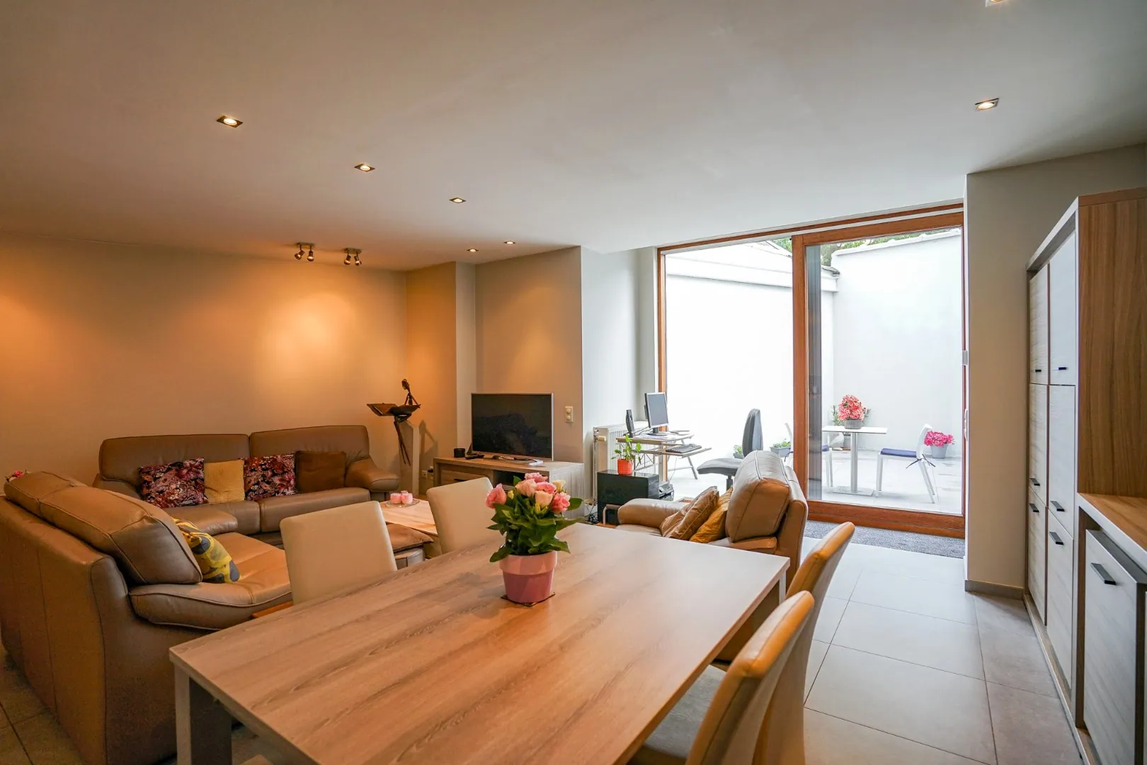 *VERKOCHT*Uniek appartement met drie slaapkamers in Torhout!