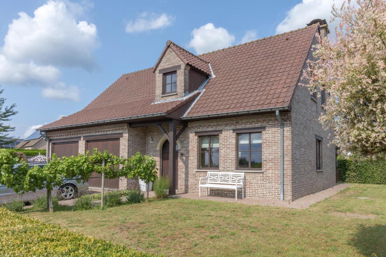 Instapklare woning nabij centrum Zaffelare (Lochristi) 