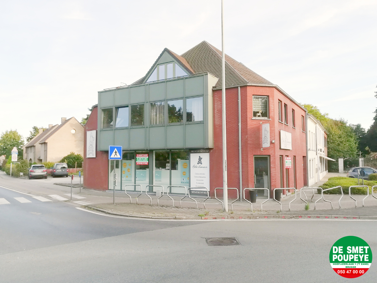 alt=voorgevel appartement