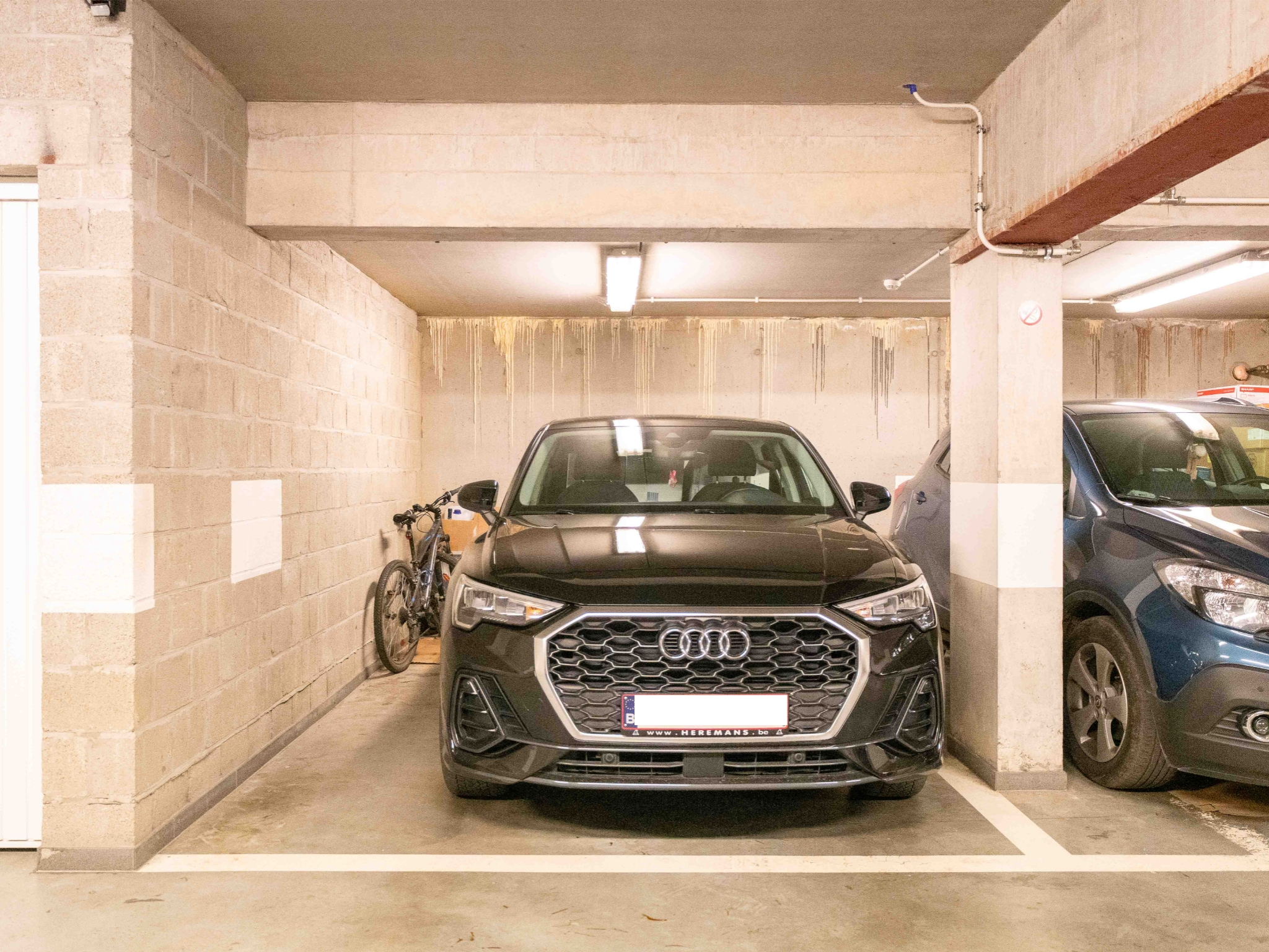 2-kamer appartement met tuin en autostaanplaats 