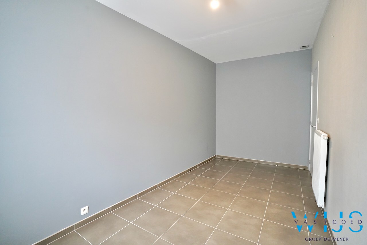 Gelijkvloersappartement met tuin en staanplaats te Ertvelde ! 