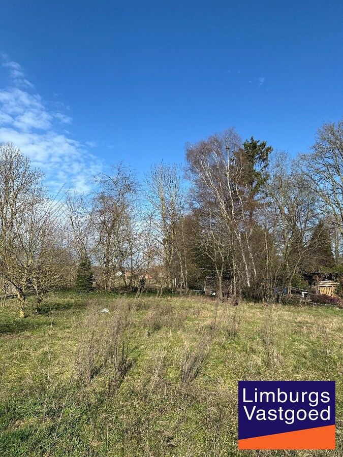 Nieuwbouwwoning, open bebouwing, 3 slpk, 14a 53ca, rustig gelegen te Kermt 