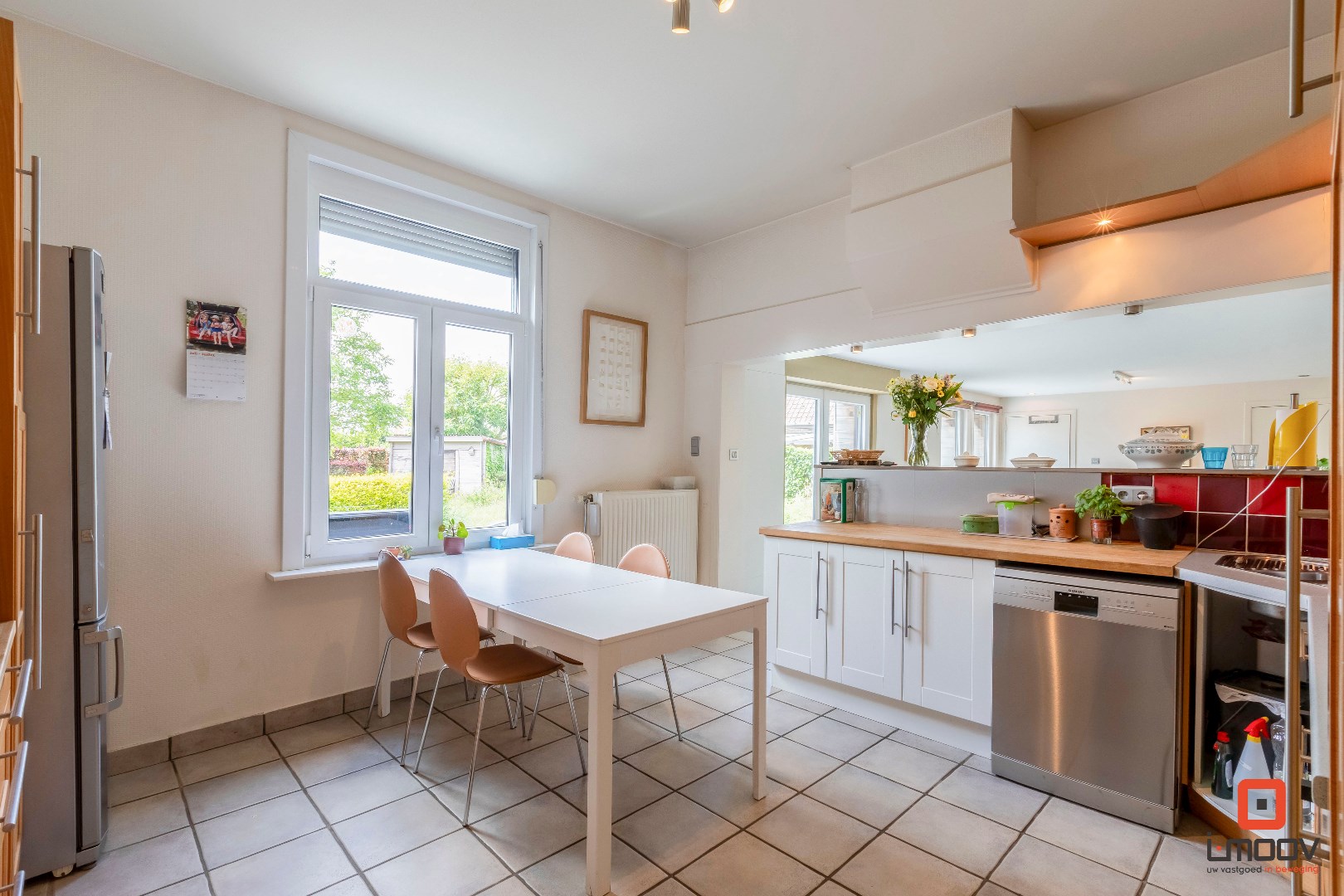 Charmante, instapklare woning met grote stadstuin in Deinze! 