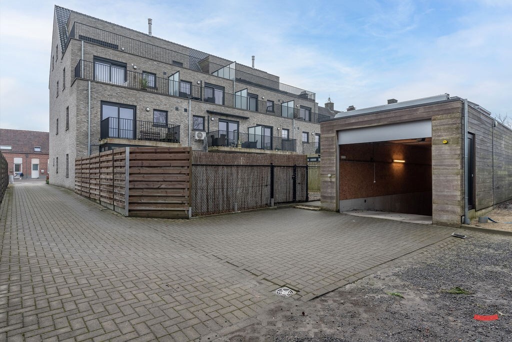 Benedenwoning verkocht in Ravels