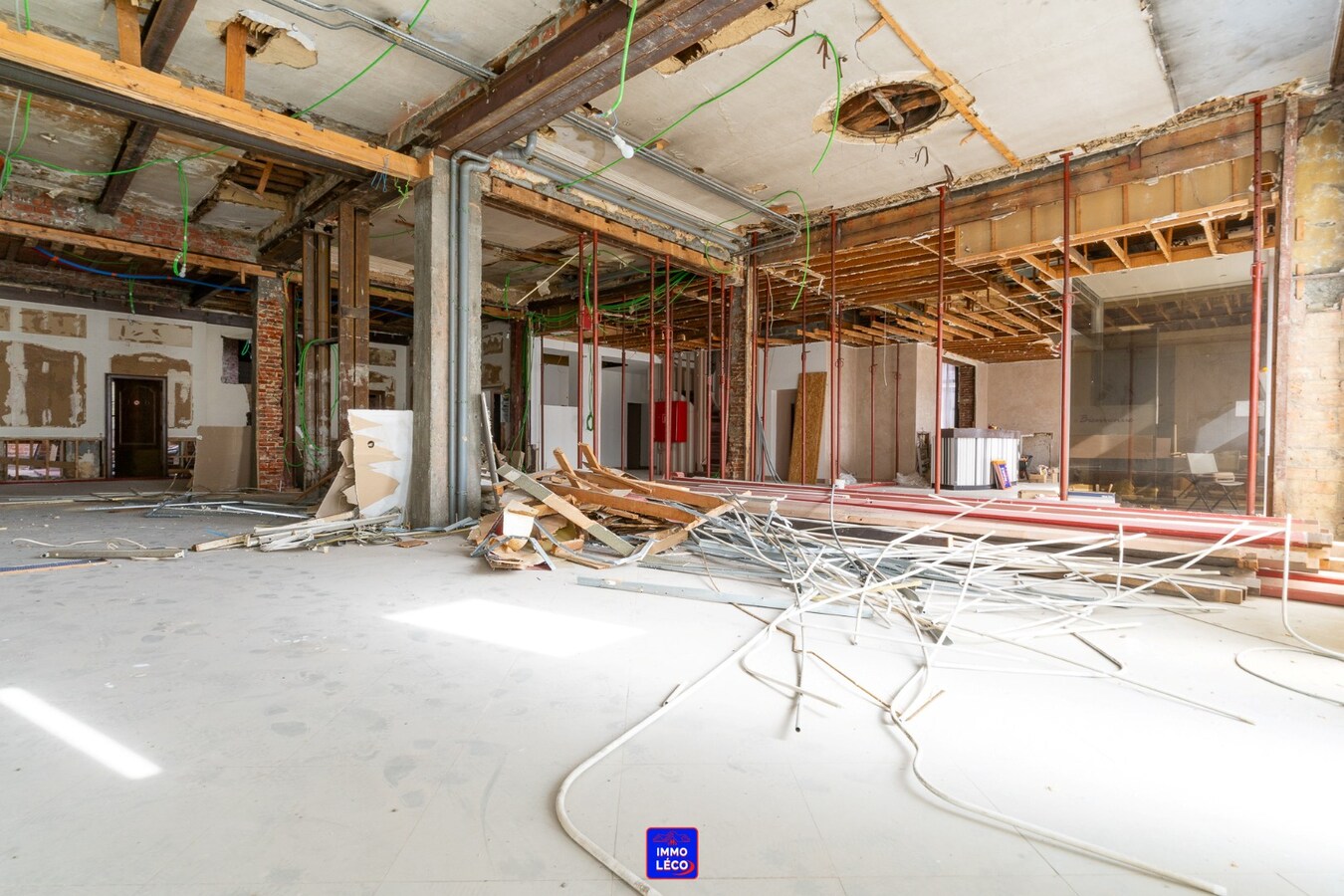 Immeuble de rapport "Le Grand Hôtel" en face de la Gare, EXCELLENT POTENTIEL ! 