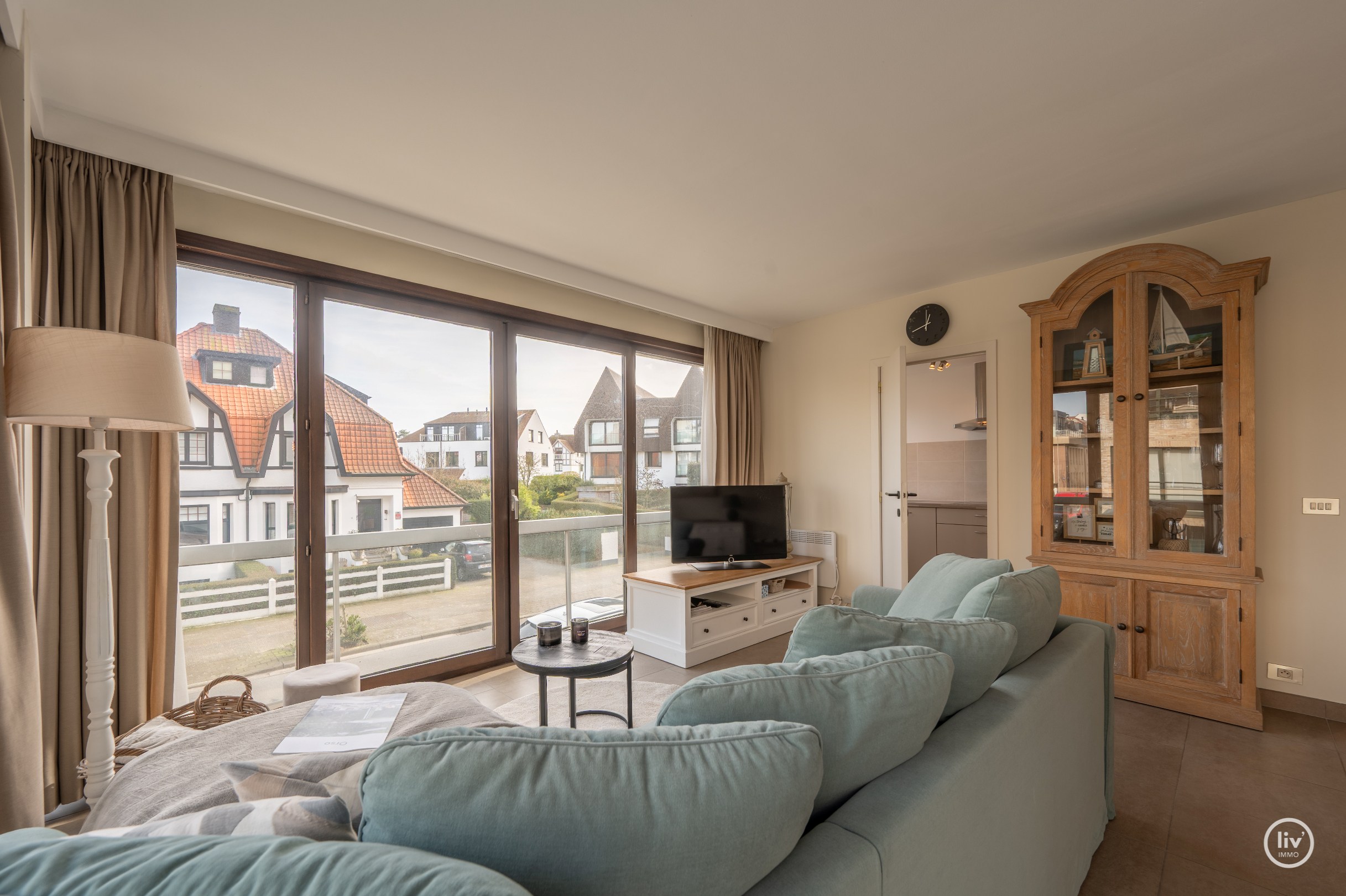 Lichtrijk 1-slaapkamerappartement op een aangename ligging vlakbij de Lippenslaan te Knokke. 