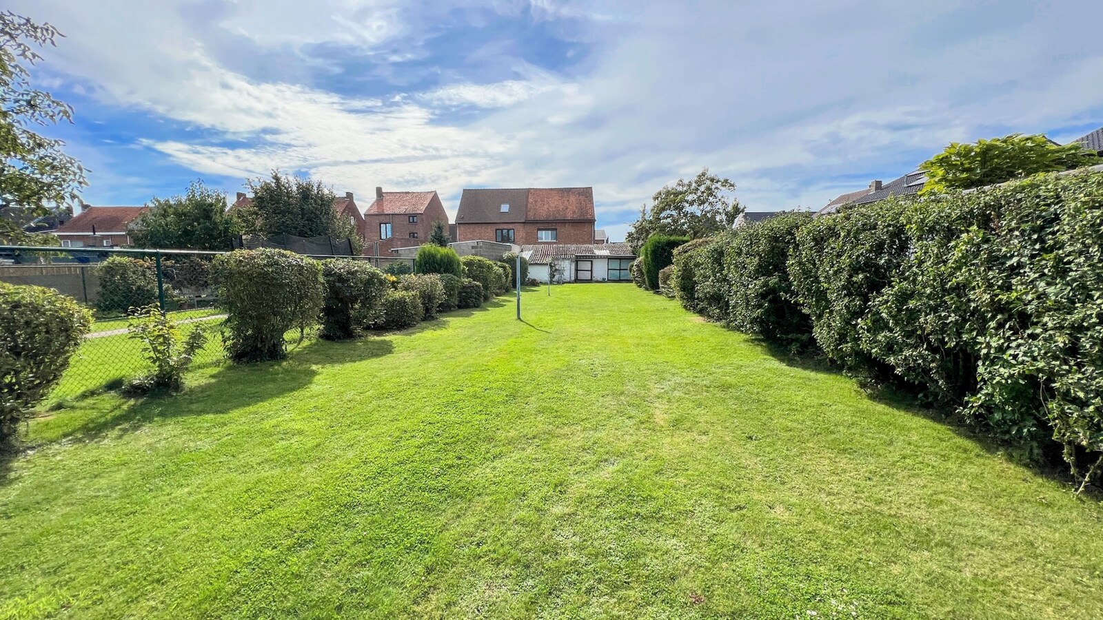 Budgetvriendelijke gezinswoning vlakbij Maastricht op perceel van 606 m² 