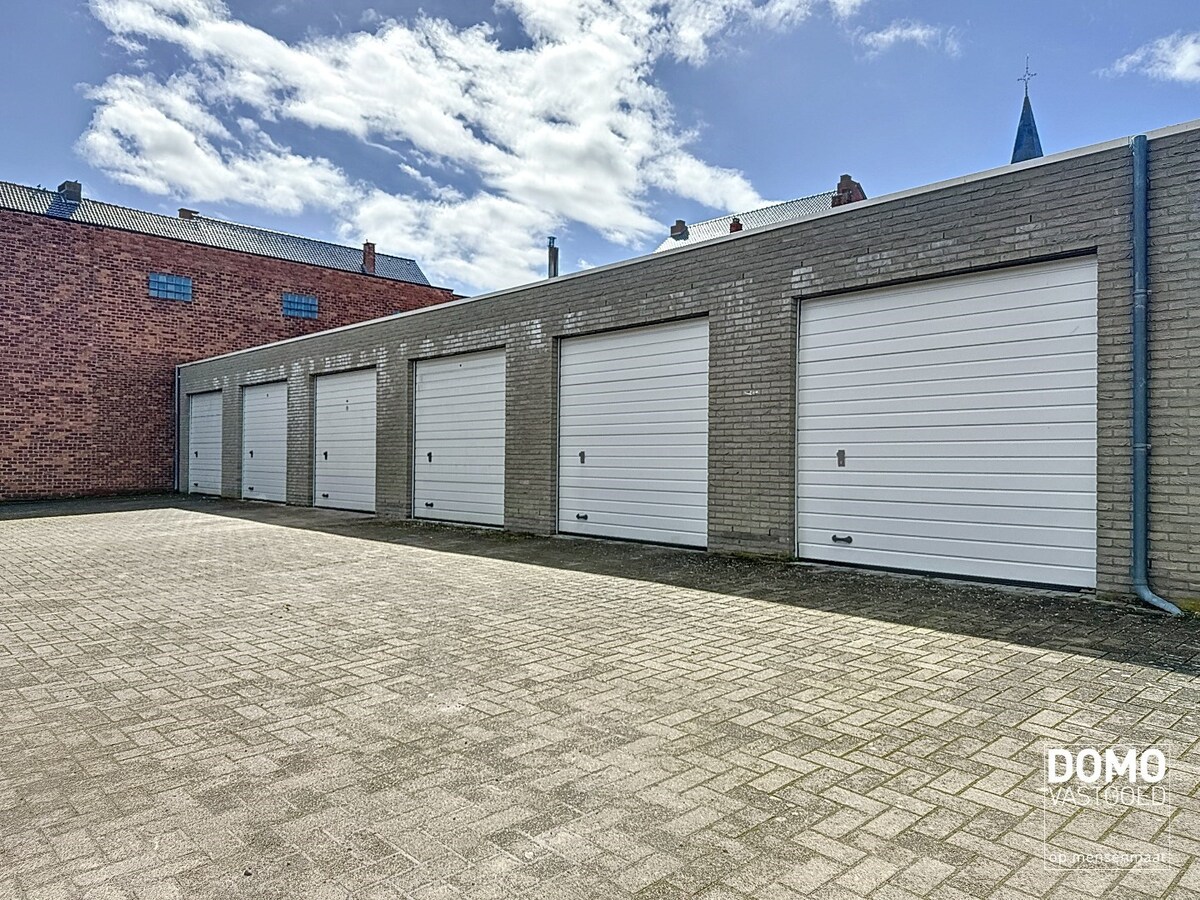 Luxe duplex appartement met inpandig terras, lift en garagebox, gelegen in het centrum van Alken - energielabel A. 