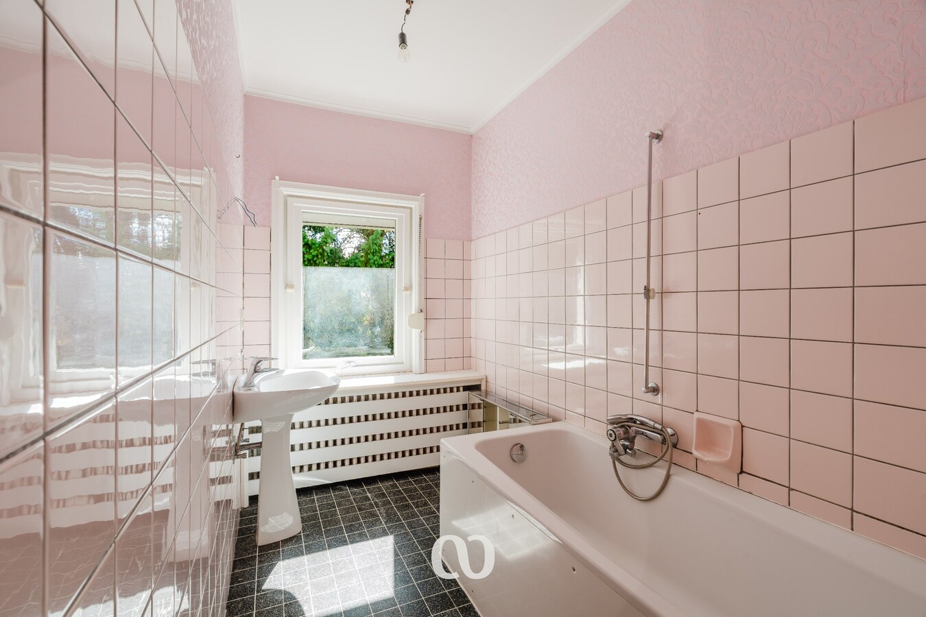 Ruime woning op meer dan 6.500 m² in Avelgem 