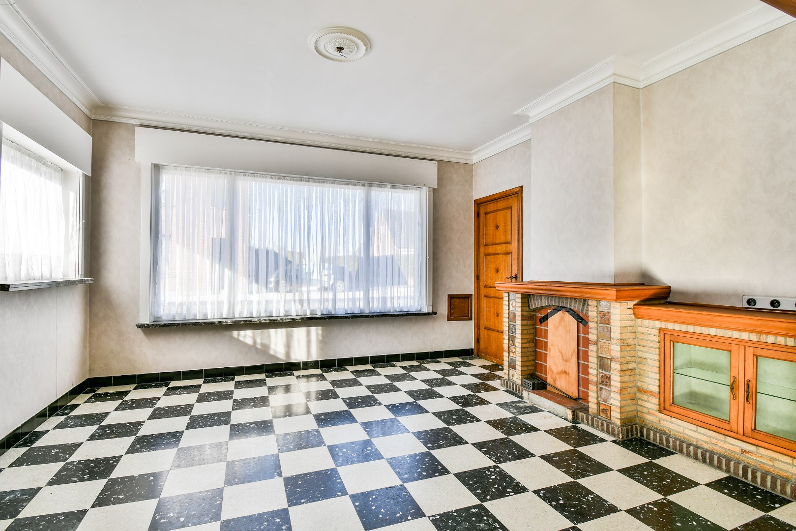 Halfopen woning op toplocatie met prachtig uitzicht op De Krekemeersen! 